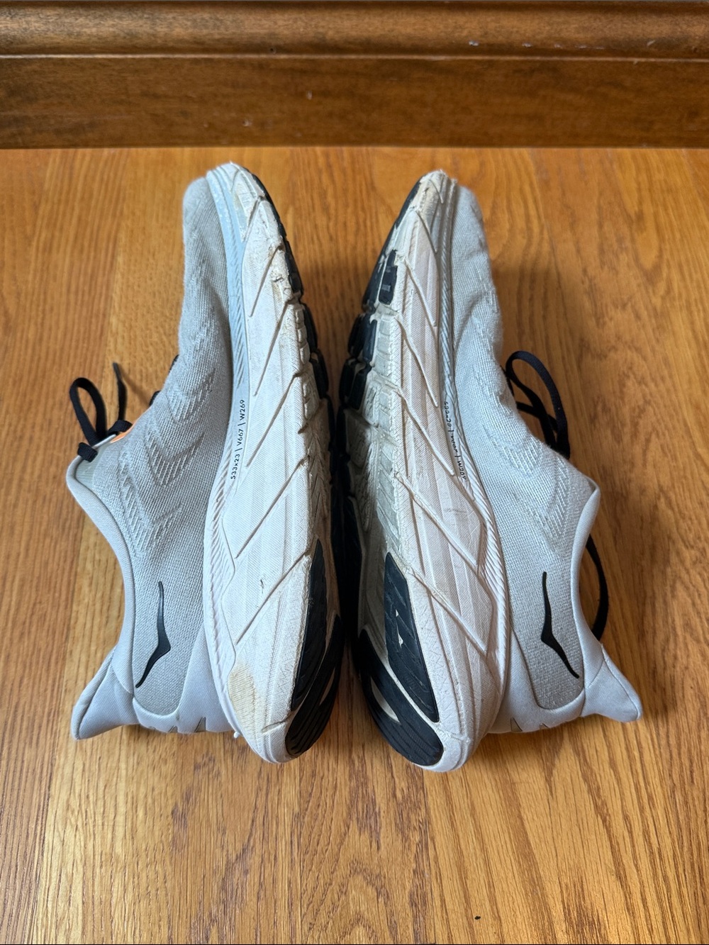 Hoka Arahi 6 Running Shoes Light Grey Orange Men's Size 9.5D - Picture 5 of 11